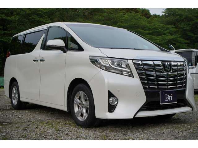 目立つ傷もなく綺麗な状態のお車です！