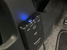 【ETC】高速道路の料金所をストレスなく通過！話題のスポットやサービスエリアに多い「スマートIC」利用時は必須のアイテムです。当店でセットアップを実施、ご納車当日からすぐにご利用いただけます！