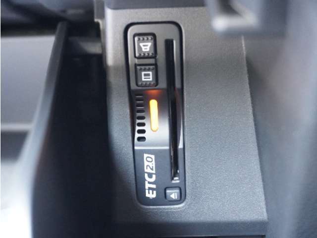 今や必需品の◆ETC車載器　装備車◆　有料道路を利用する際にスムースに通過でき、わずらわしい料金支払いから開放されます！