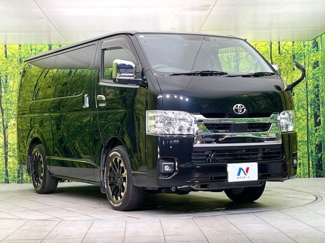 大好評のボディコーティング「弾スプラッシュコート」もご納車までに施工可能。通常のガラスコートと異なる、耐久年数6年の無機質ガラスコーティングが、ボディをキレイな状態に保ってくれます。