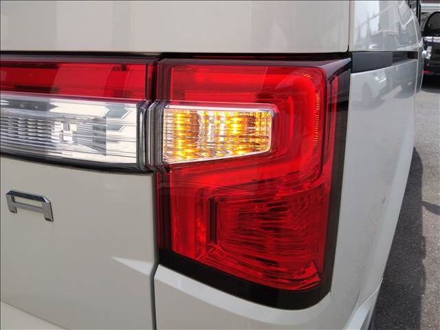 4WD☆禁煙車☆ターボ☆ナビ☆バックカメラ☆Bluetooth☆FCM☆両側パワスラ☆レーダークルーズ☆LEDオートライト☆後席モニター☆ETC☆アイドリングストップ☆オートホールド☆試乗できます☆