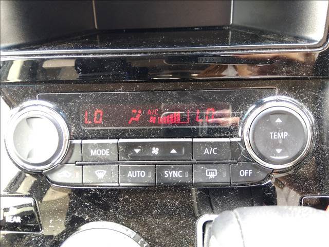 4WD☆禁煙車☆ターボ☆ナビ☆バックカメラ☆Bluetooth☆FCM☆両側パワスラ☆レーダークルーズ☆LEDオートライト☆後席モニター☆ETC☆アイドリングストップ☆オートホールド☆試乗できます☆
