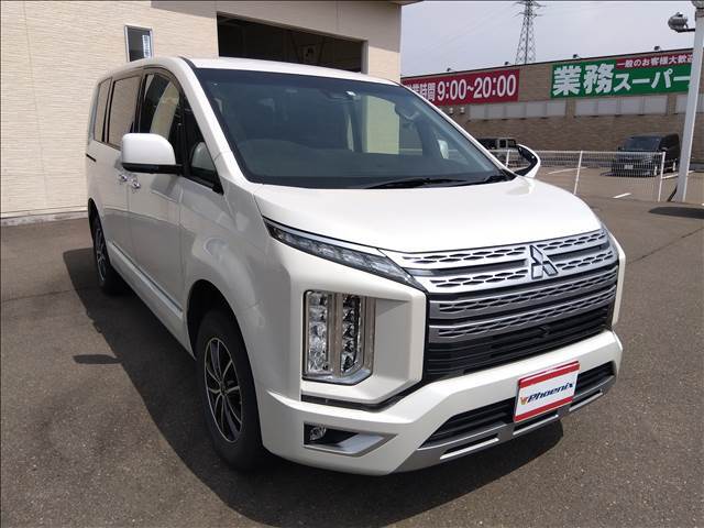 4WD☆禁煙車☆ターボ☆ナビ☆バックカメラ☆Bluetooth☆FCM☆両側パワスラ☆レーダークルーズ☆LEDオートライト☆後席モニター☆ETC☆アイドリングストップ☆オートホールド☆試乗できます☆