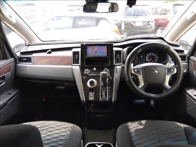4WD☆禁煙車☆ターボ☆ナビ☆バックカメラ☆Bluetooth☆FCM☆両側パワスラ☆レーダークルーズ☆LEDオートライト☆後席モニター☆ETC☆アイドリングストップ☆オートホールド☆試乗できます☆