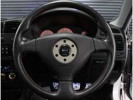 ★MOMO製純正レザー巻ステアリング　★ハンドルグリップも程度良好です