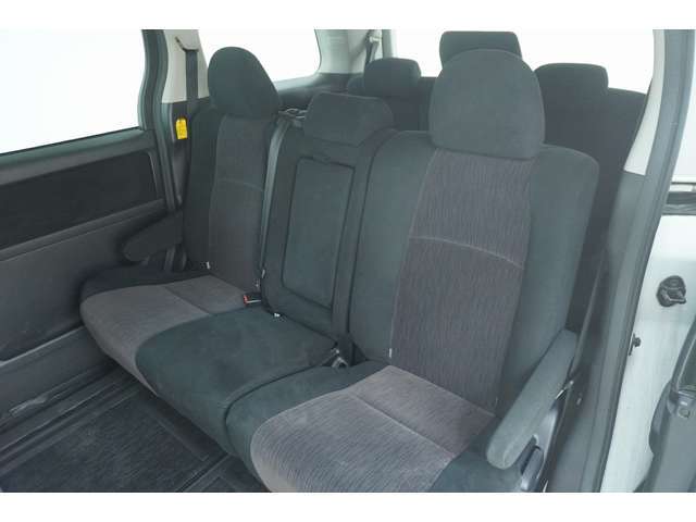 ■毎週続々新入庫あり■各店舗毎週新しい車がございます。軽自動車からミニバン、商用車迄、幅広い車種を取り揃えております。他店の車でも館林インター店でご購入できます！！