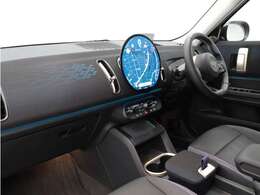 クラシックMINIの特徴を踏襲しつつ、新しいデザインに生まれ変わったインパネまわり