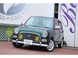 緑のボディに丸あるいヘッドライトが良い感じ(^^♪