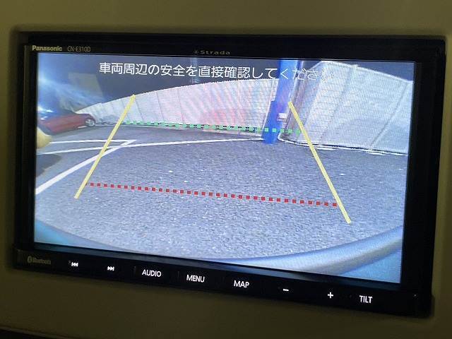 【バックカメラ】便利なバックカメラで安全確認もできます。駐車が苦手な方にもオススメな便利機能です。