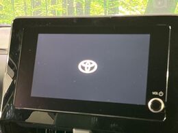 【8インチ　ディスプレイオーディオ】大画面のディスプレイはAppleCarPlayやAndroidAutoが利用可能。大きな画面でスマホナビアプリ等が利用いただけます♪