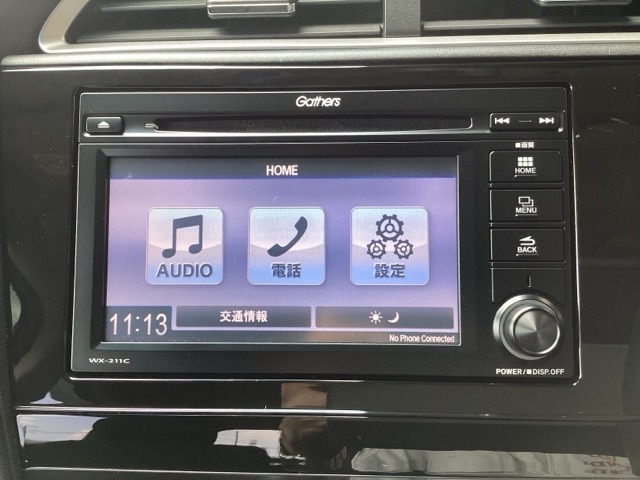 ギャザズディスプレイオーディオ(WX-211C)が装着されております。AM、FM、CD、ワンセグTVがご使用いただけます。