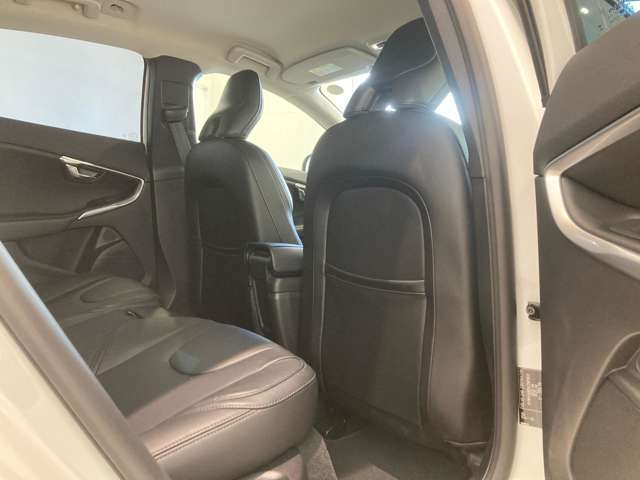 ぜひ厳選したドイツプレミアムブランドのお車を、見て・触って・比べてください！