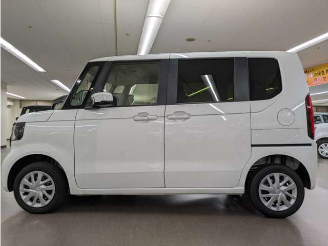 アフターサービスも安心！！ 自社整備工場・自社鈑金工場・積載車を完備しておりますので、お客様のご購入後も手厚くサポートいたします！！