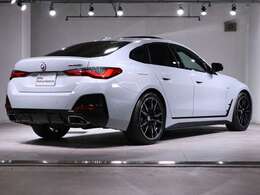 エンジンやトランスミッション、ブレーキなどの主要部分はご購入後2年間、走行距離無制限保証。万一、修理が必要な場合は工賃まで含めて無料で対応。完成度の高いBMW Premium Selectionは、ご購入後も安心です。