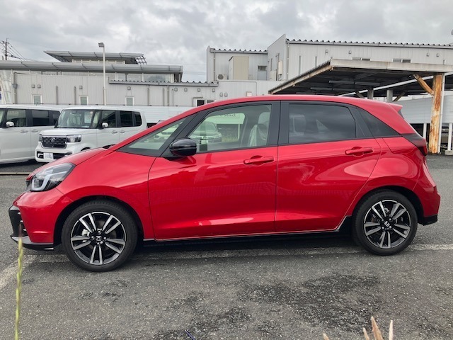 半年に1回の定期点検とオイル交換を実施するHONDAの定期点検パックもございます。ホンダディーラーならではのお得なパックですので是非ご利用ください！詳しくは、スタッフへお尋ねください。