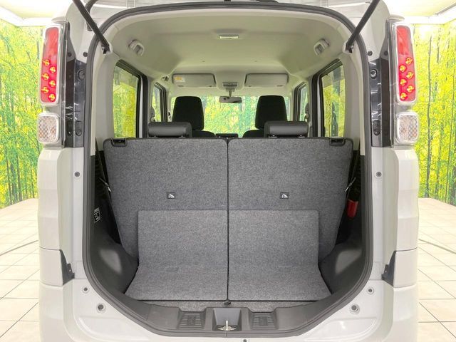 普段のお買い物や通勤、送迎等に十分な荷室スペースを確保しております。セカンドシートを倒すと、大きな荷物の積載も可能です♪