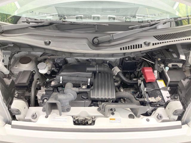 親切・丁寧な専門メカニックスタッフが応対！・車検・点検整備・事故等の修理などアフターサービスも安心。お車のカスタマイズもネクステージのサービススタッフまでご相談ください！