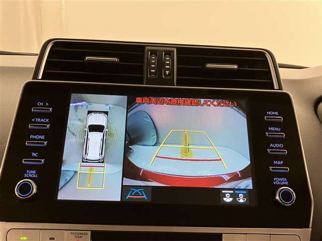 いまや必須装備「ナビゲーション」搭載！知らない場所にスイスイッとドライブ。もう、これなしではハンドルを握れませんね！でも運転中の操作は危険ですのでご注意ですね☆