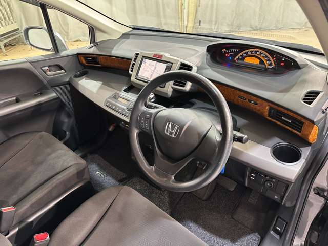 当店のこだわりはズバリ「価格」です。車両仕入れにとことんこだわり、良質な車両を安く取り揃えております。