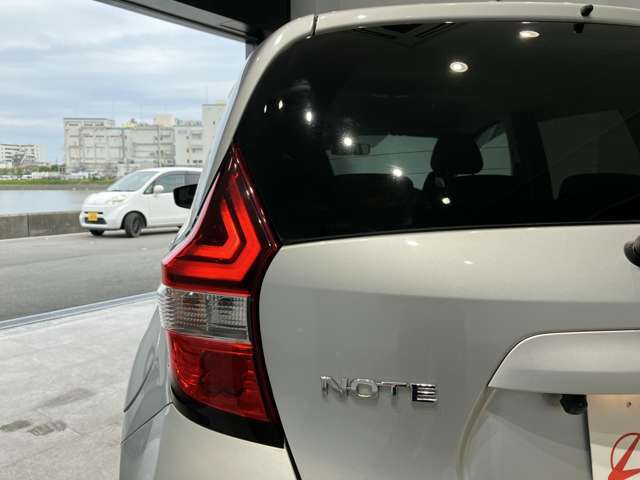 ☆安全装備・衝突軽減ブレーキ付のお車も多数ご用意しております☆詳しくは営業スタッフご相談下さいませ♪
