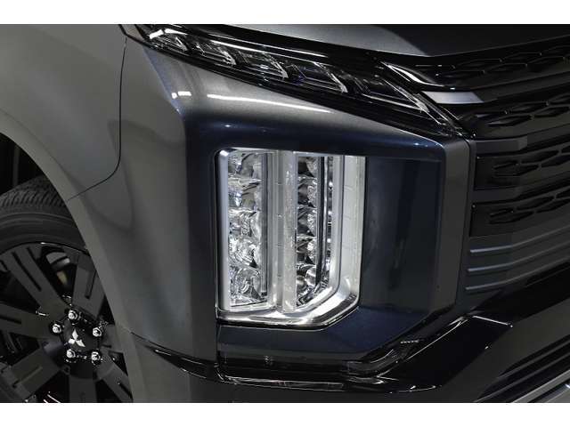 ■マルチLEDヘッドライト★即納台数多数取り揃えております！あなたに気に入っていただけるお車ご提案します☆スタッフ一同ご来店お待ちしております。シーアールエス大阪店06-6852-9000