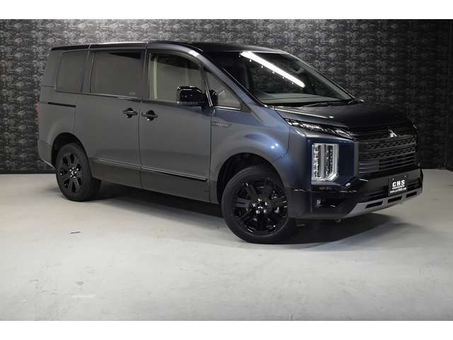 ■令和7年式 デリカD5電動サイドステップ装着車7人乗り入庫しました☆即納台数多数取り揃え！☆ご来店お待ちしております。シーアールエス大阪店06-6852-9000