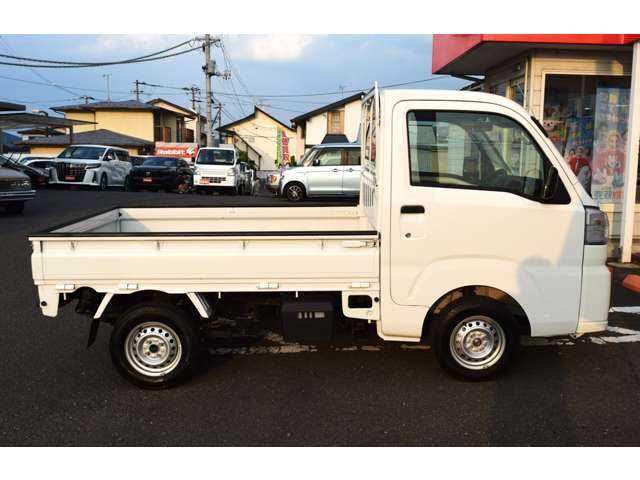 ☆良質な輸入車をお求めやすくご案内しております。初めて輸入車をご検討される方から、既に輸入車オーナー様までさまざまなご要望にお応えしますので、どうぞお気軽にご相談くださいませ☆