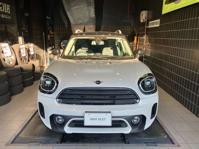 MINI正規ディーラー取り扱い　MINI認定中古車　MINI　NEXT甲府　お車の詳細や展示状況は055-236-3252もしくはフリーダイヤル0078-6002-322544までお気軽にお問合せ下さい。https://www.kofu.mini.jp/dealer/kofu/