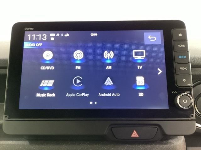 ナビゲーションはフルセグTV、インターナビ対応のGathers純正メモリーナビを搭載しています。Bluetoothオーディオ機能がありますので、スマートフォンなどの音楽も再生できます。