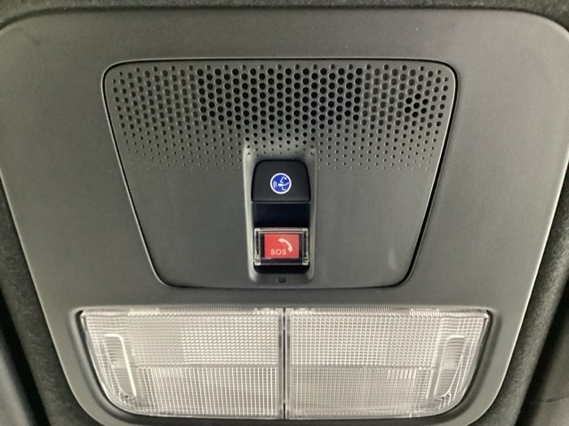 Honda CONNECT搭載車です。「Honda Total Care プレミアム」に加入頂くと、「緊急サポートセンター」や「Honda ALSOK駆けつけサービス」などのサービスが受けられます。