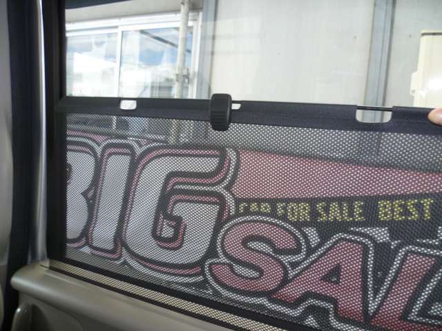 後ろ席サンシェード★前後ドラレコ装備も充実！綺麗なお車です。走行距離は伸びていますが、オイル管理・整備状態も良くお勧めです。