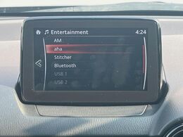 【ナビゲーション】目的地までしっかり案内してくれる使いやすいナビ。Bluetooth接続すればお持ちのスマホやMP3プレイヤーの音楽を再生可能！毎日の運転がさらに楽しくなります！！