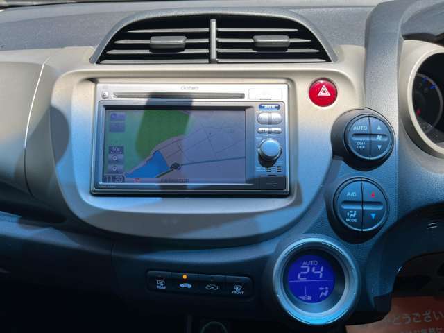 ホンダ純正ナビ　オートエアコン　しっかり冷房効いてます！