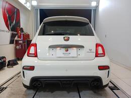 認定中古車保証が付帯されます。全国のフィアット/アバルト/アルファ　ロメオの正規ディーラーで保証を受けられますので遠方の方も安心してお乗りいただけます。