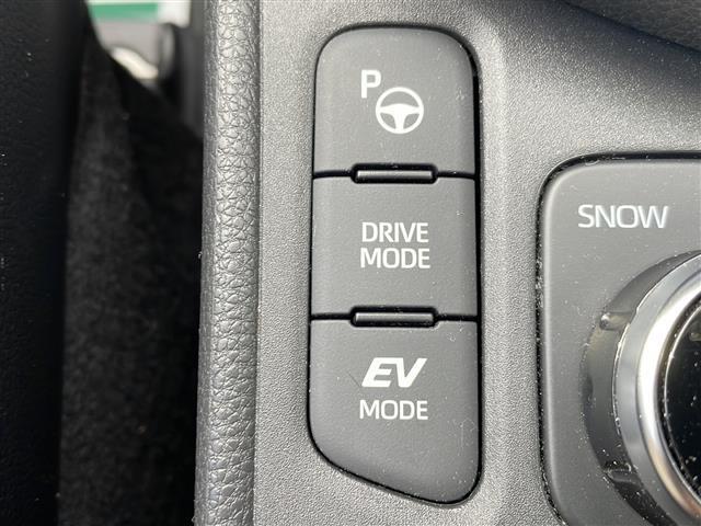 【運転席操作部】快適なドライブを楽しむための機能が装備されています！運転席から触れるので、使いやすいです！除菌プランいれていただくと、さらに清潔で安心していただけます！