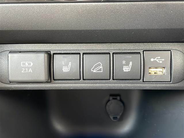 【運転席操作部】快適なドライブを楽しむための機能が装備されています！運転席から触れるので、使いやすいです！除菌プランいれていただくと、さらに清潔で安心していただけます！