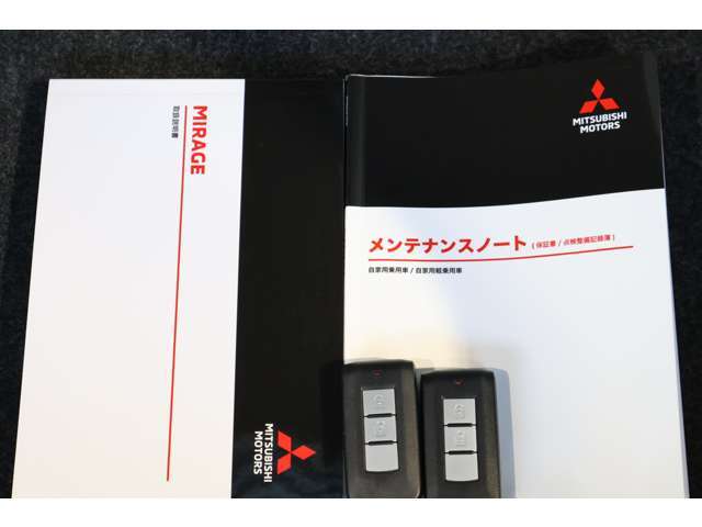 認定中古車保証に加え新車メーカー保証も継承します※10年10万キロ特別保証延長対象車/取扱説明書（車両＆ナビ）/保証書（メンテナンスノート）/予備スマートキー完備/フロアマット装着