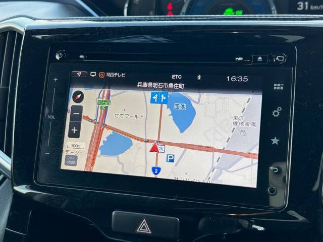 【純正ナビ】人気の純正ナビを装備。オーディオ機能も充実しており、Bluetooth接続すればお持ちのスマホやMP3プレイヤーの音楽を再生可能！毎日の運転がさらに楽しくなります！！