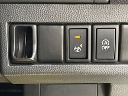 【シートヒーター】寒い日に重宝するシートヒーター！エアコンより早く温まってくれるので寒がりの人も安心ですね♪エアコンの温風は乾燥するから苦手、という方にもをおすすめです。