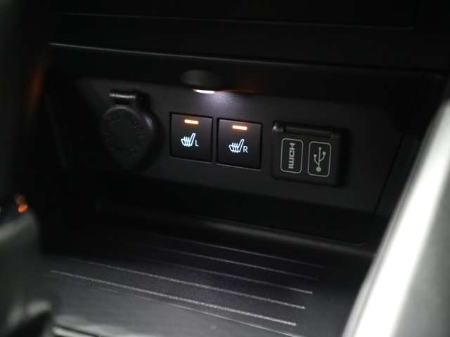 公的機関「（財）日本自動車査定協会」の基準を採用。日本オートオークション協議会「走行距離管理システム」で距離に不正が無いかもチェック済みです。