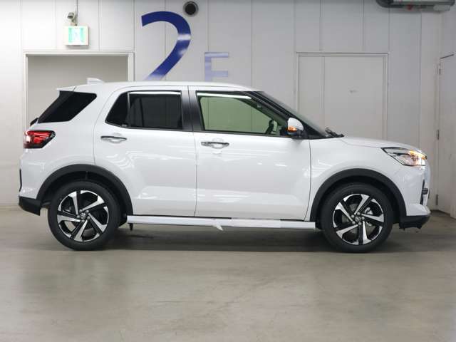 毎日新規物件入庫！3500台の高品質車をぜひとも、ご自身の目で直接ご覧になって、ご実感下さい、自身を持ってお勧めいたします。