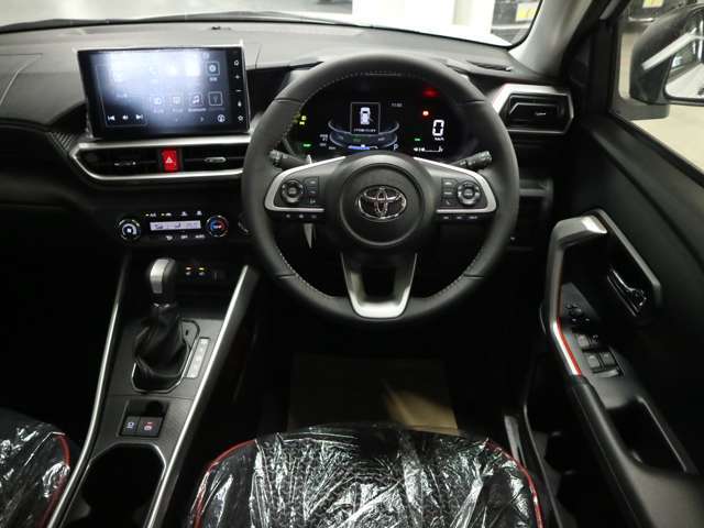 系列会社にメルセデスベンツ、BMW、VW、GMシボレー、クライスラー、スズキアリーナ等正規ディーラーを持つ当社ならご納車後の整備のノウハウも御座いますので安心してお乗り頂けます。