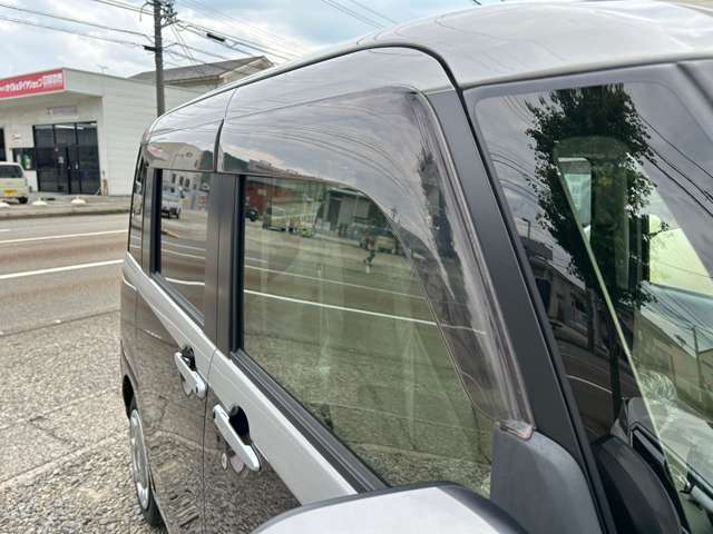 カーロケートではご納車の際に内装・外装を徹底クリーニング致します★気持ちの良い状態でお車を受け渡しいたします！