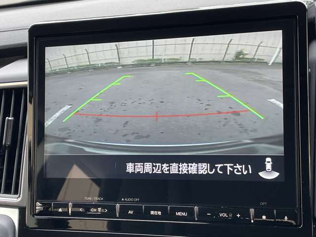 ◆純正ナビ◆【バックモニター】後ろのカメラの映像をモニターに映し出すことができます！後方の見えない死角や、障害物との距離感をしっかり確認することができます！駐車が苦手な方におすすめです。