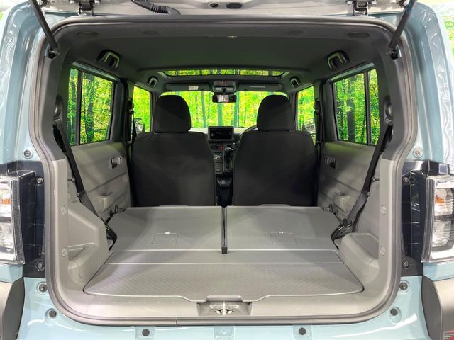 普段のお買い物や通勤、送迎等に十分な荷室スペースを確保しております。セカンドシートを倒すと、大きな荷物の積載も可能です♪