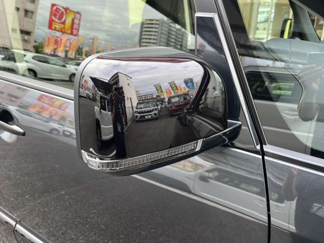 サイドミラーになります！