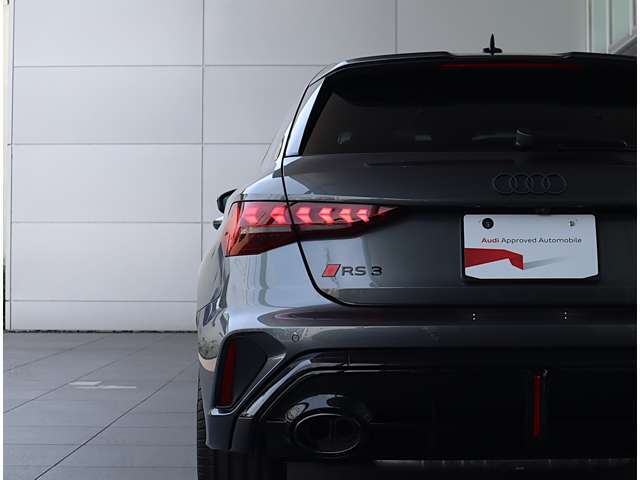 ●Audiらしい派手すぎない上品なエクステリア。