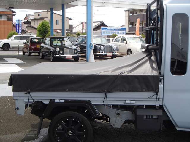 SA3t★4WD★リフトアップ★ガードパイプ鳥居★前後ドラレコ★リクライニングシート★オーバーフェンダー★フロントバンパーガード★キーレス★LEDライト★CD★USB★マッドガード★14インチAW