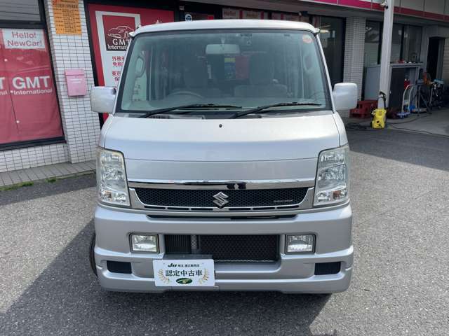 陸運局認証の自社工場にて法定整備を実施致します。車検取得に必要な重量税や自賠責保険もお支払い総額に含まれております。