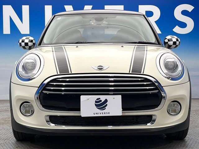 ●ご覧の通り綺麗な状態を維持しているお車ですが、小さなキズの状況や他の箇所のお写真もお送りできます。ご遠方の方でも安心してご検討いただける様、お客様のご希望に応じて出来る限りご対応させていただきます。